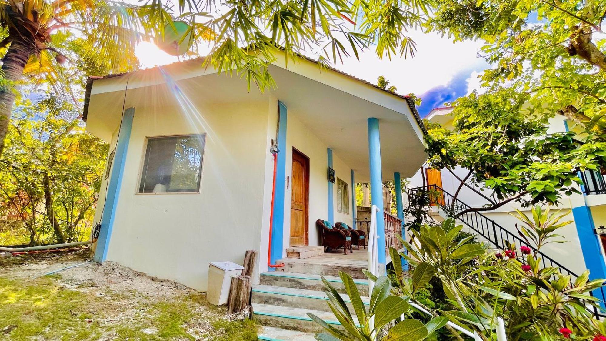 La Concepcion Cove Garden Resort Moalboal Exterior photo